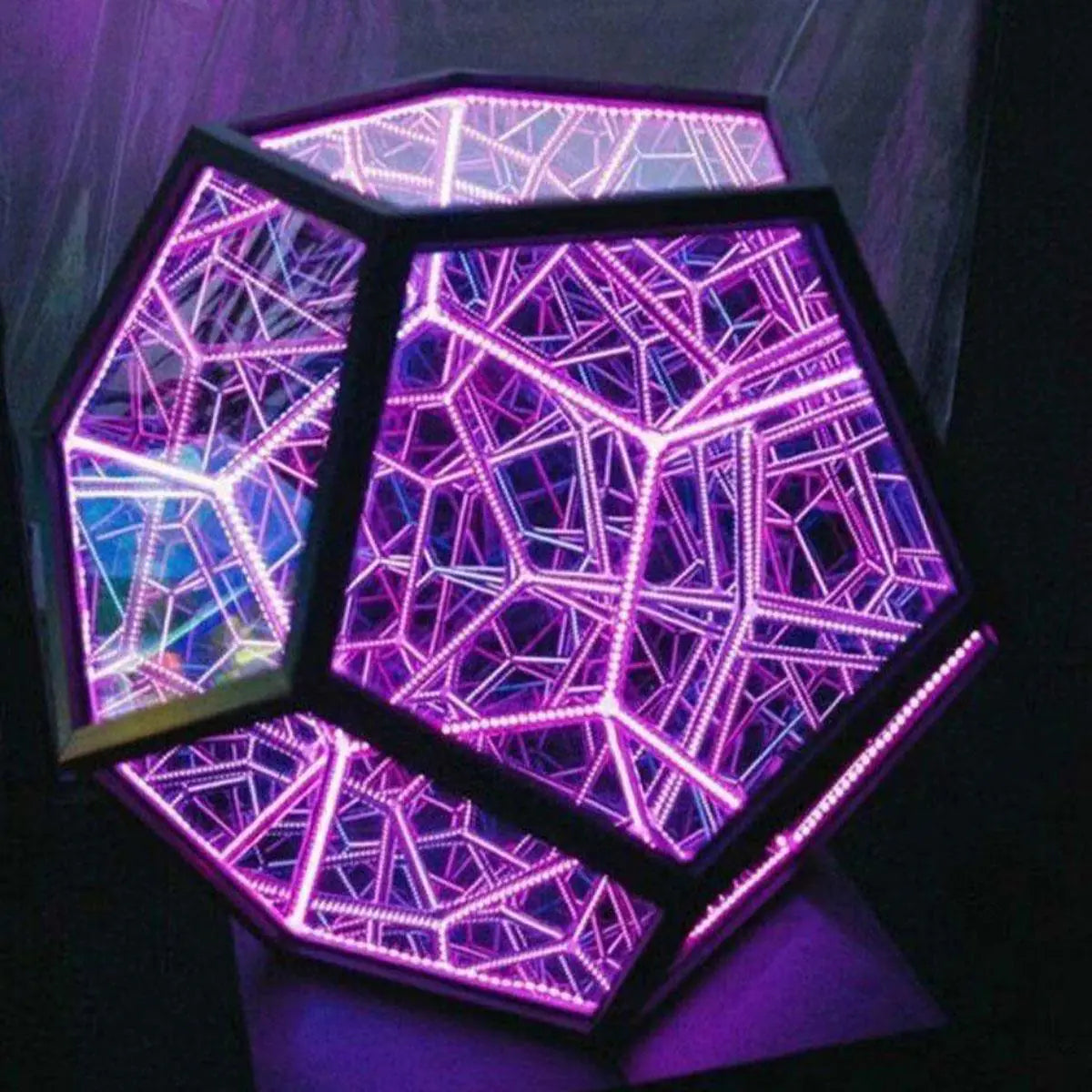 Infinite LED Color Art Light